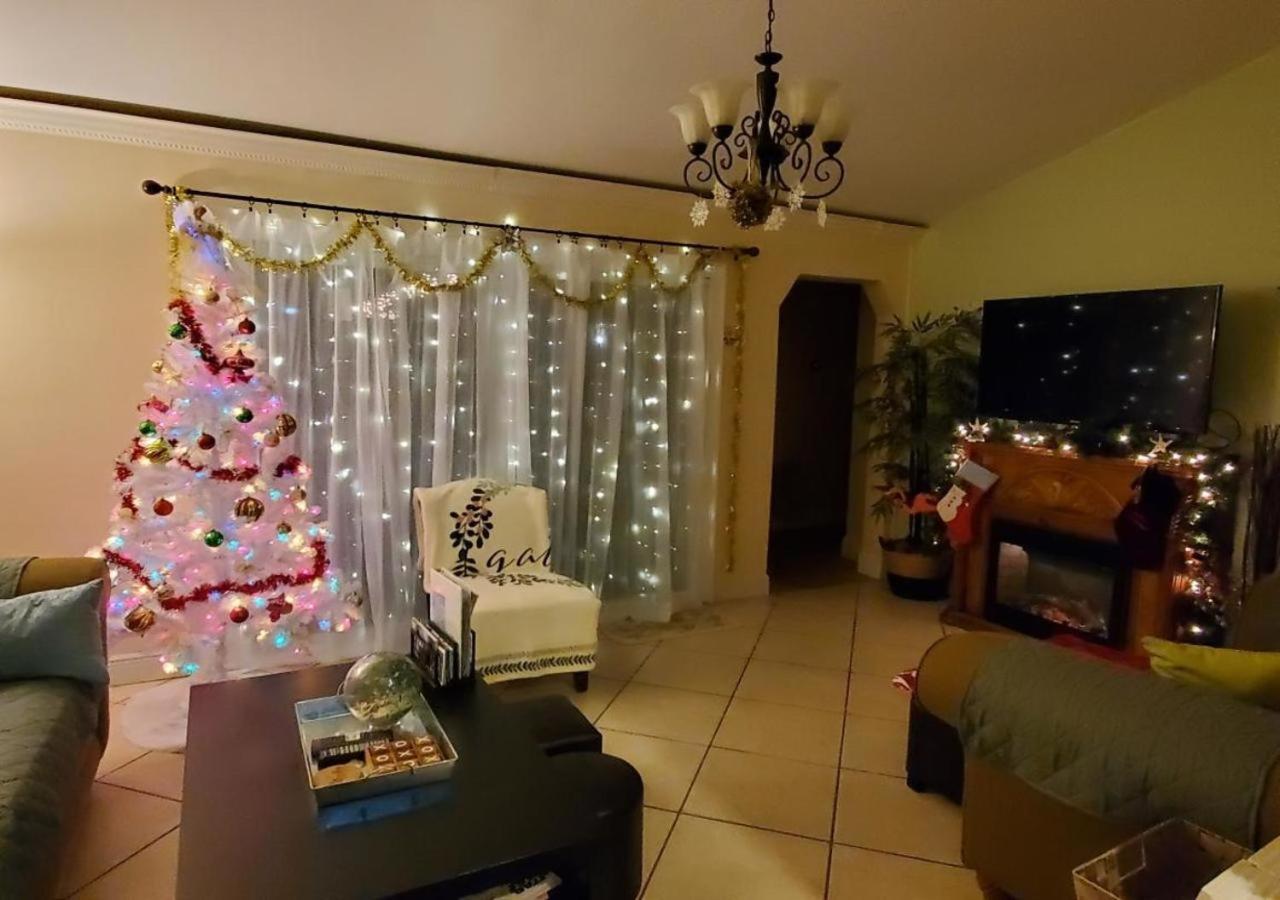 Beautiful Spacious And Luxury Delray Beach House! Near The Beach! エクステリア 写真